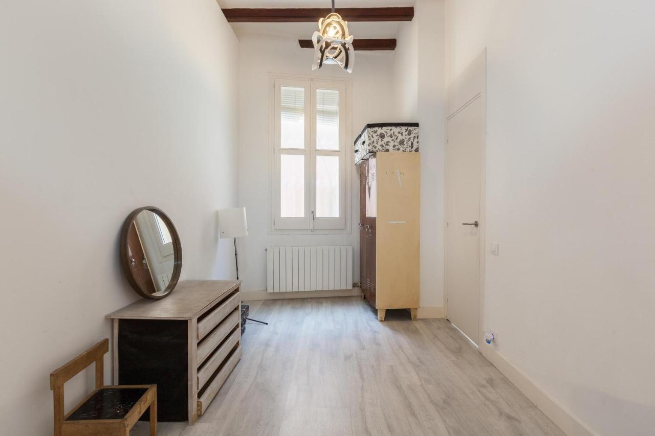 Monlau 12 Villa Barcelona Buitenkant foto