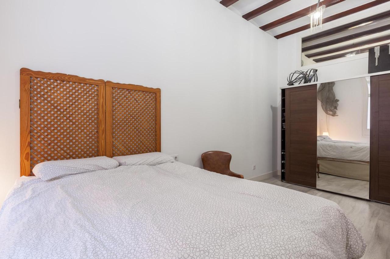 Monlau 12 Villa Barcelona Buitenkant foto
